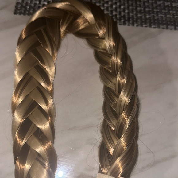 Madison braids - Picture 5 of 9